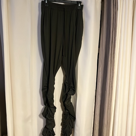 Green stack pants - Picture 2 of 2